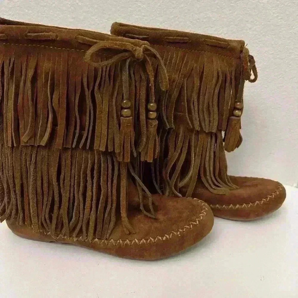 Mossimo Suede Leather Mid Calf Moccasin Boots - Picture 2 of 8